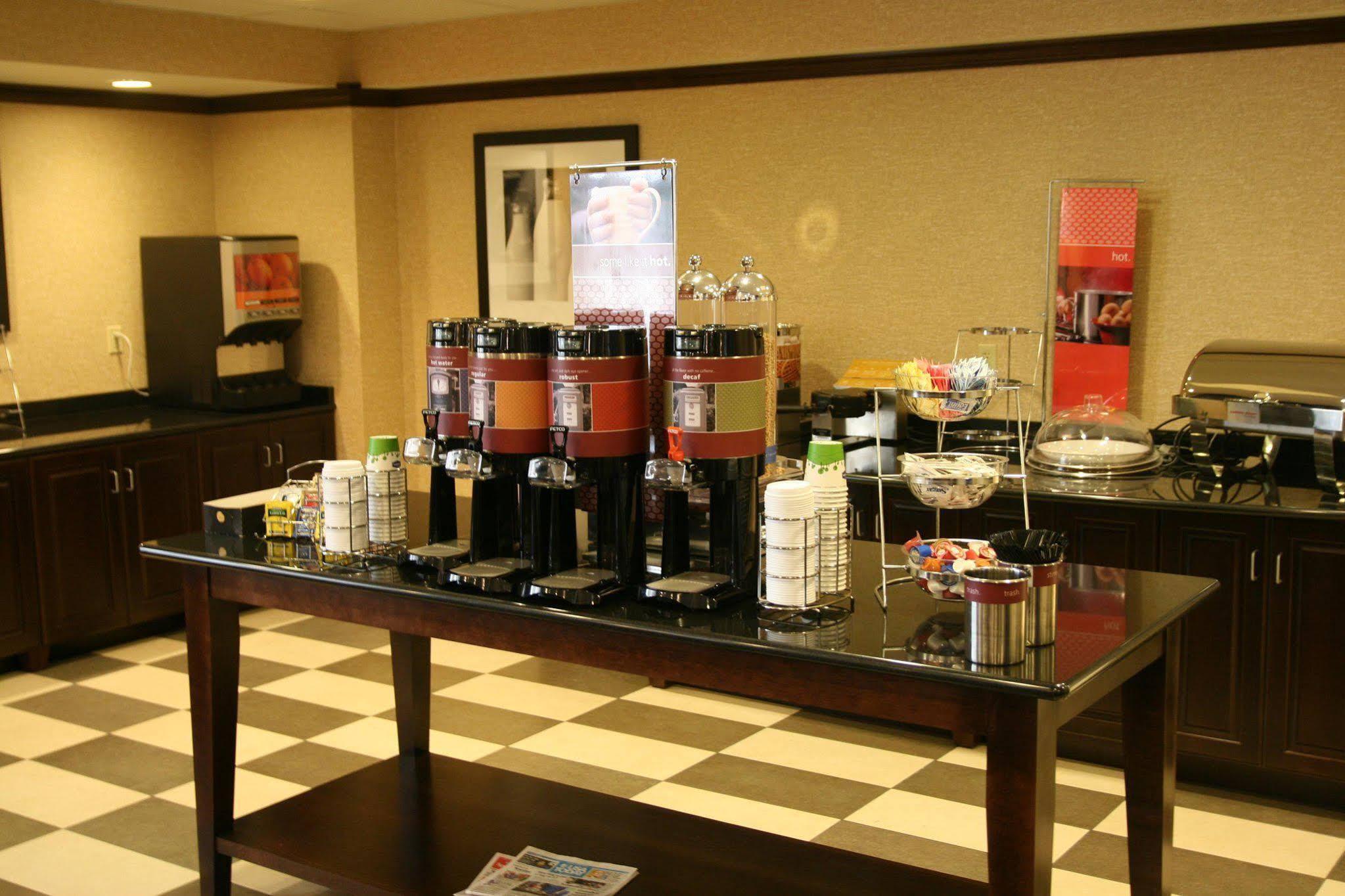 Hampton Inn Meadville Εξωτερικό φωτογραφία