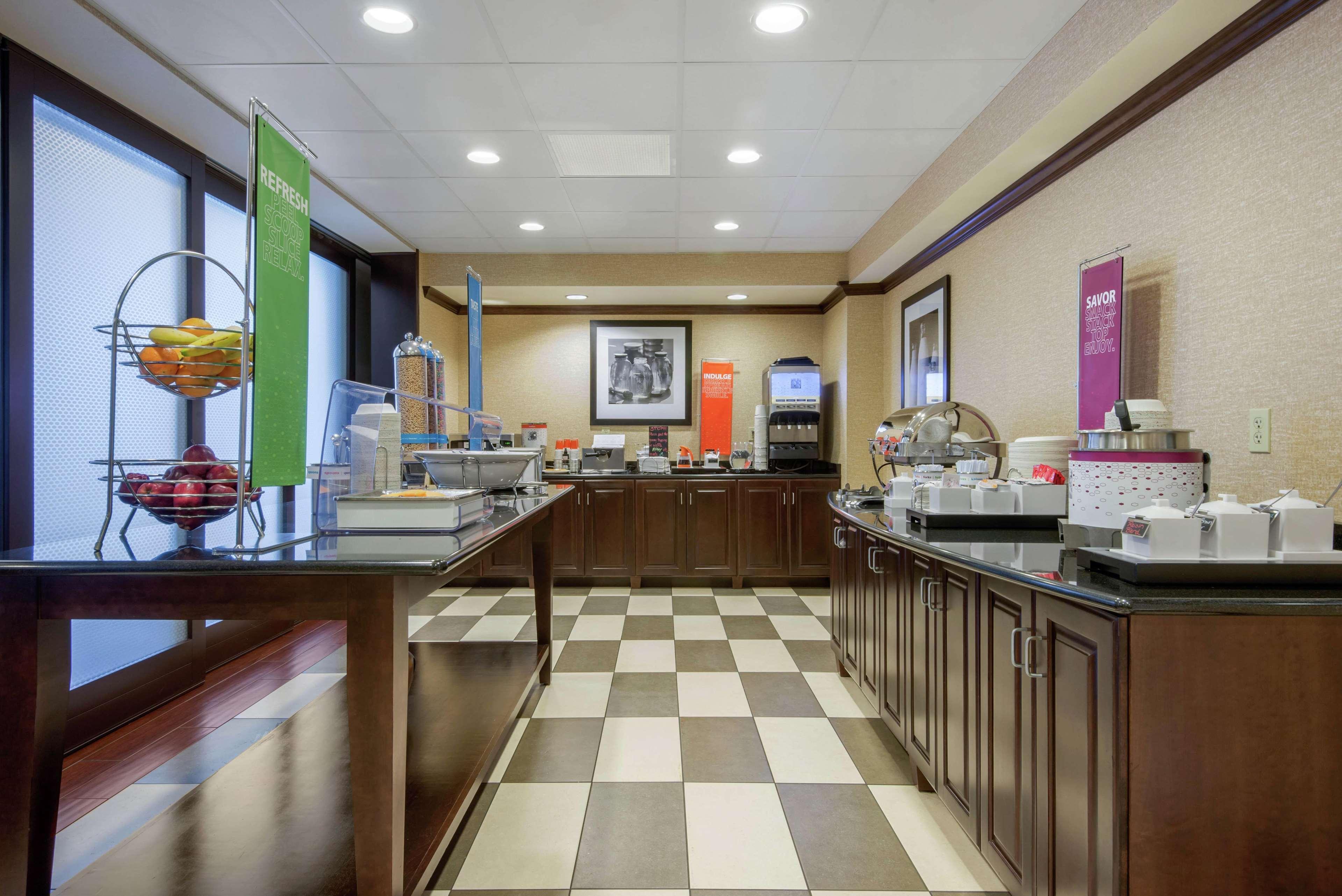 Hampton Inn Meadville Εξωτερικό φωτογραφία