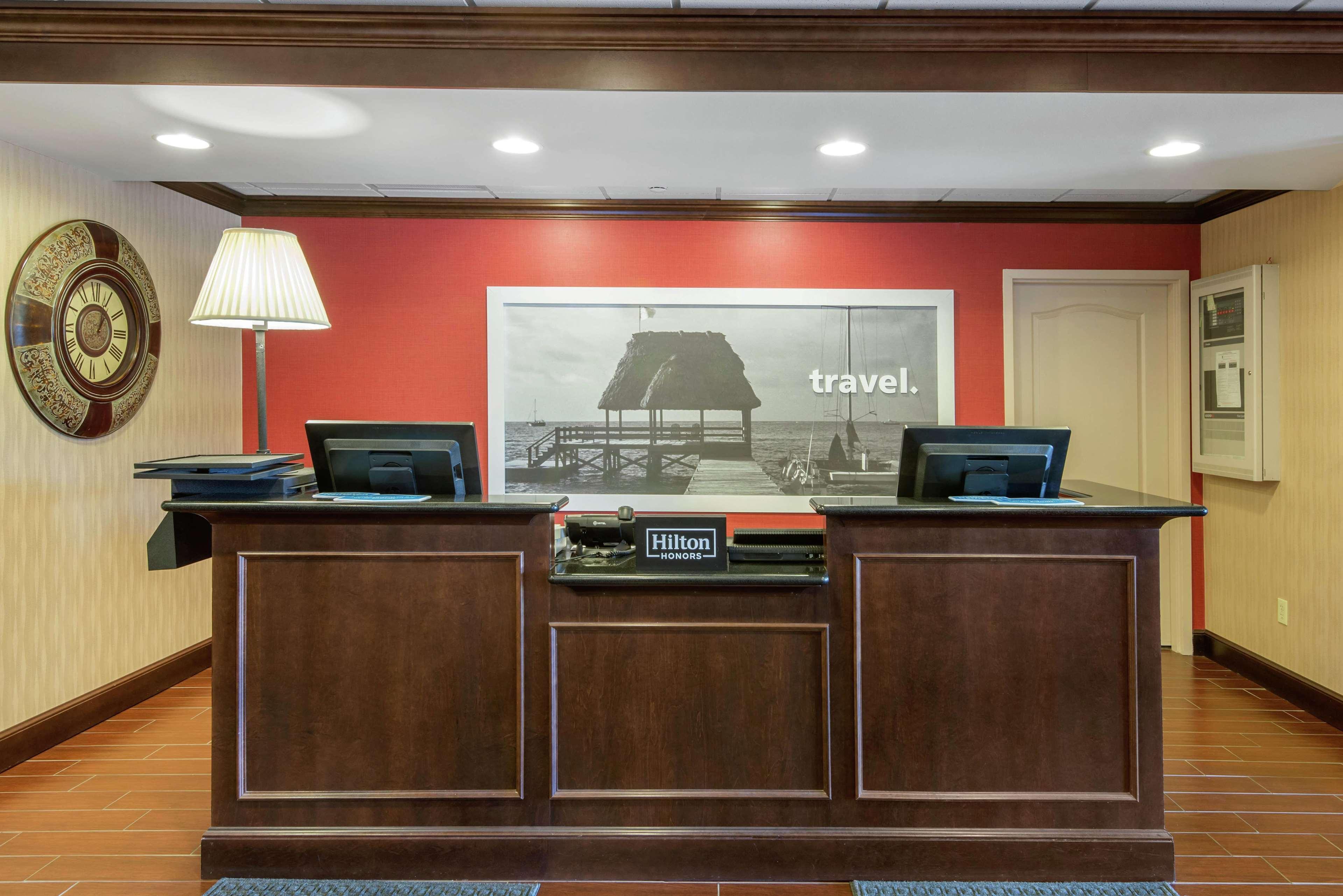 Hampton Inn Meadville Εξωτερικό φωτογραφία