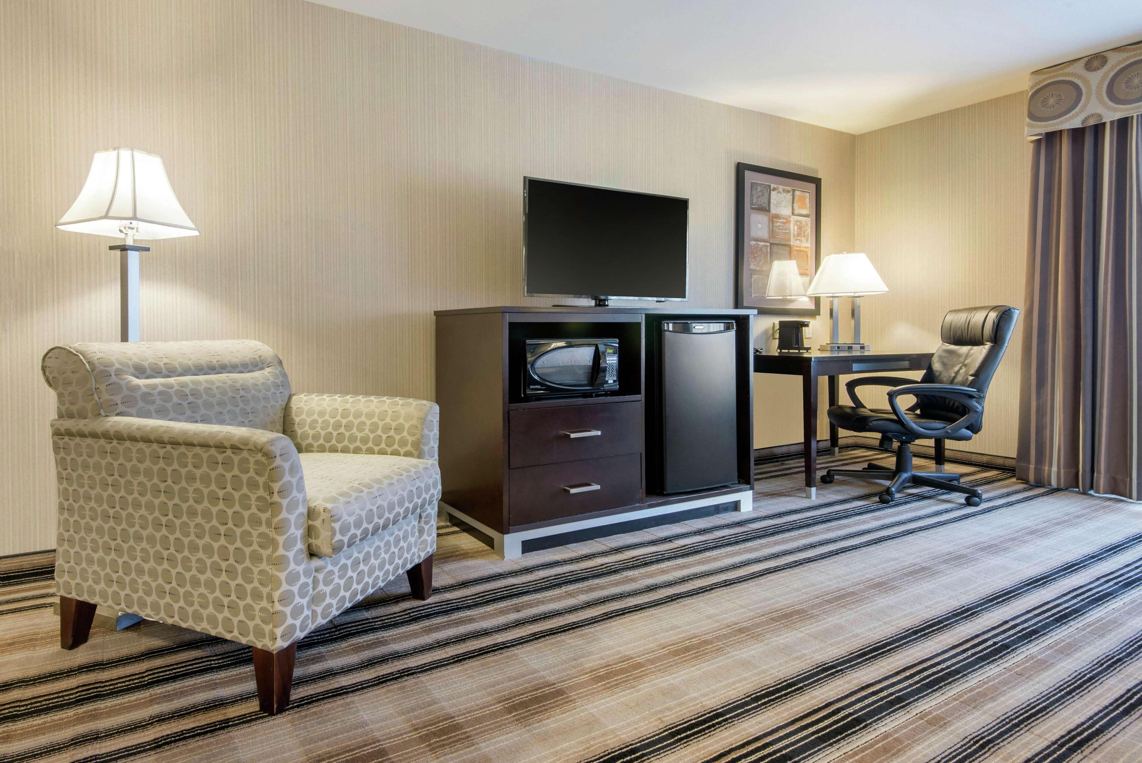 Hampton Inn Meadville Εξωτερικό φωτογραφία