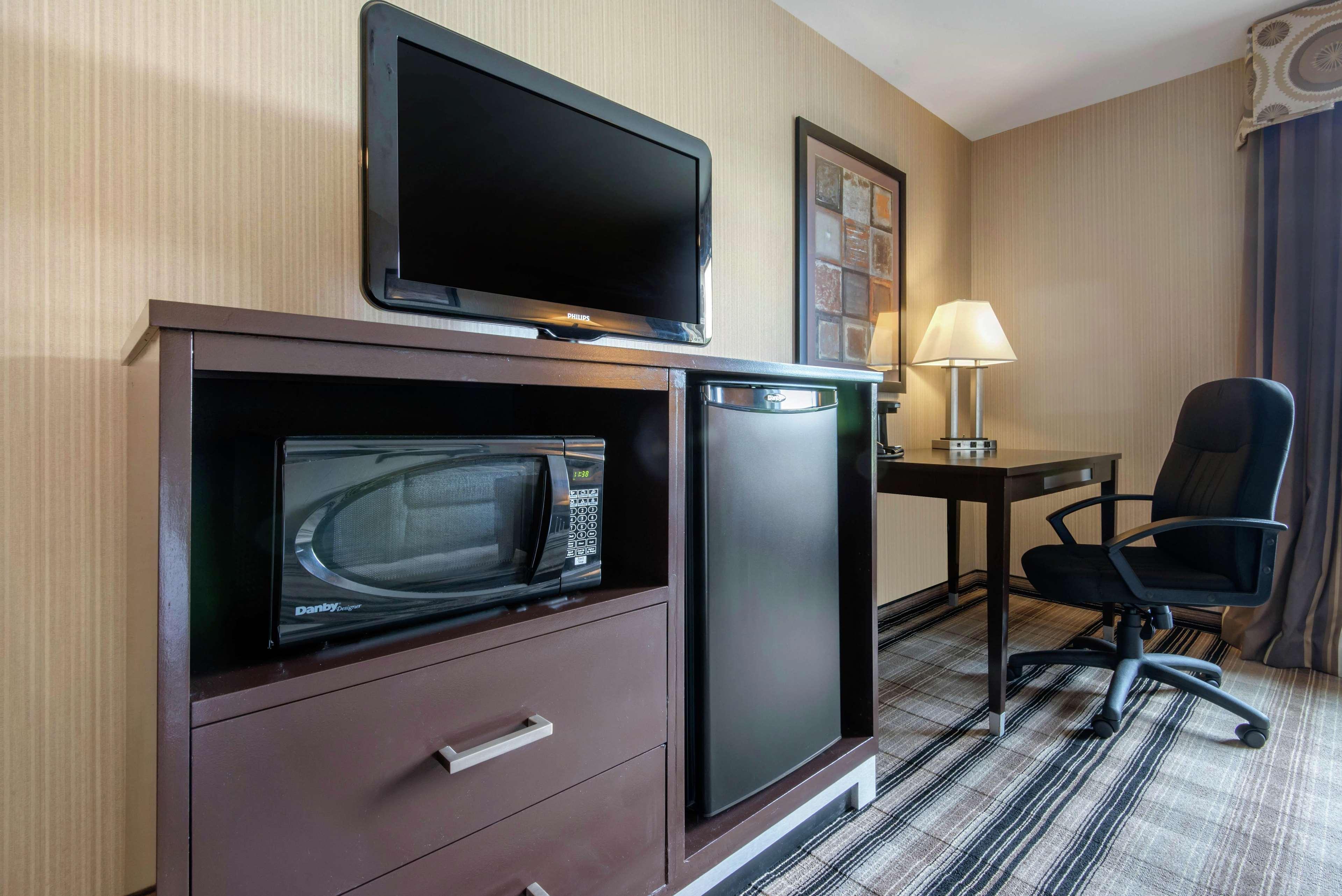 Hampton Inn Meadville Εξωτερικό φωτογραφία