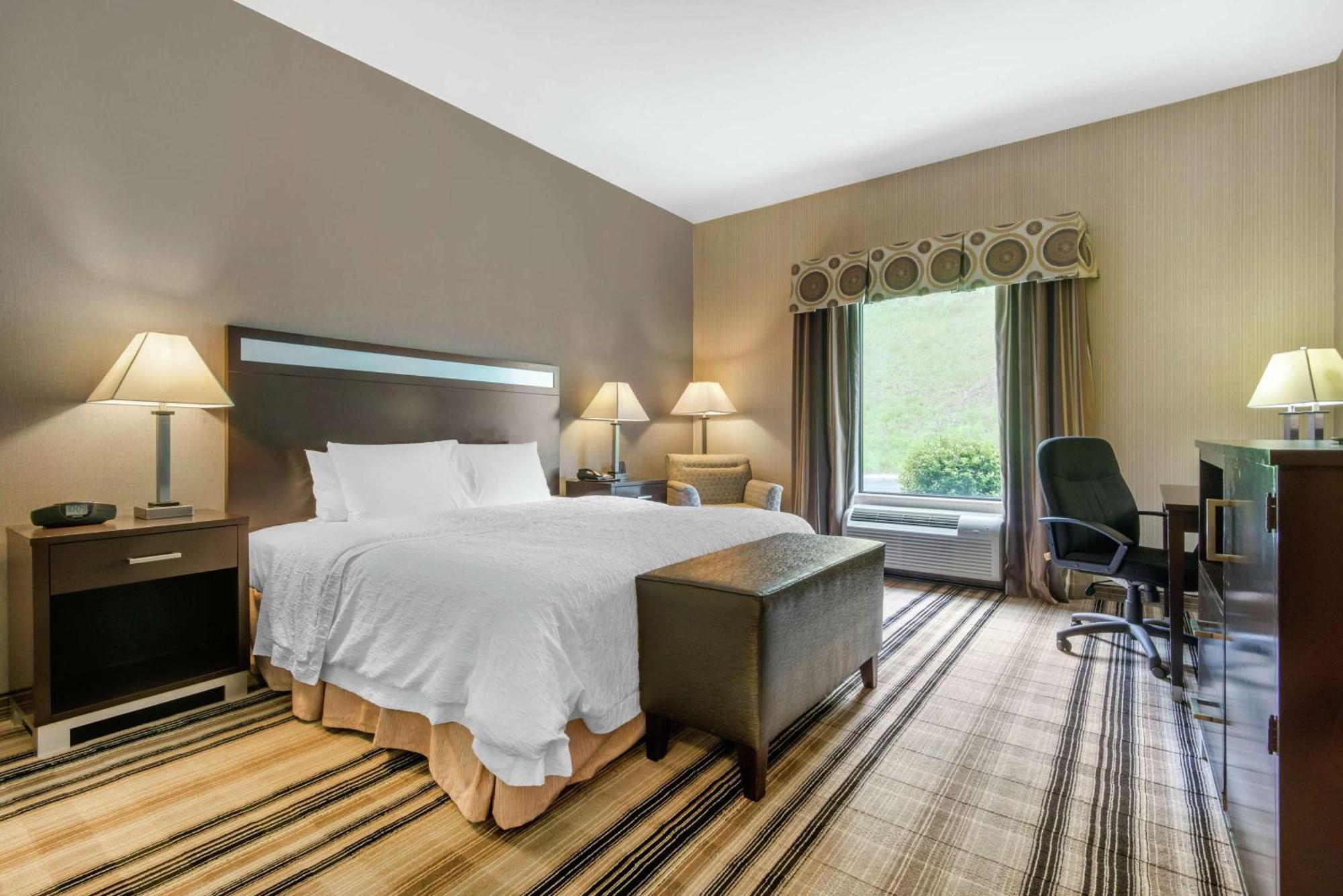 Hampton Inn Meadville Εξωτερικό φωτογραφία