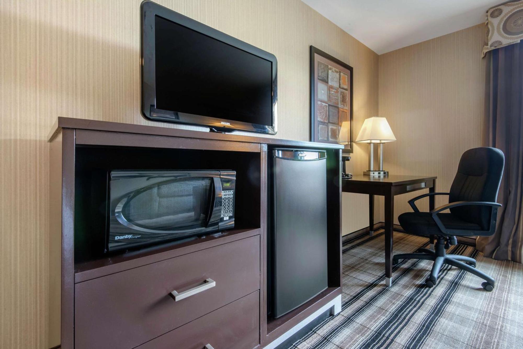 Hampton Inn Meadville Εξωτερικό φωτογραφία