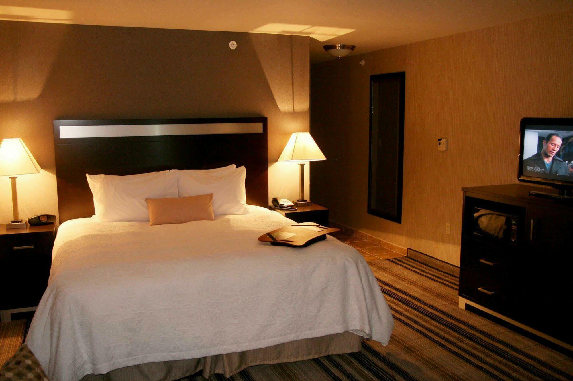Hampton Inn Meadville Δωμάτιο φωτογραφία